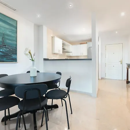 Beautiful 2 Bedroms Located In Elviria Hills Apartmán *