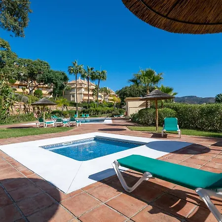 Beautiful 2 Bedroms Located In Elviria Hills Apartmán