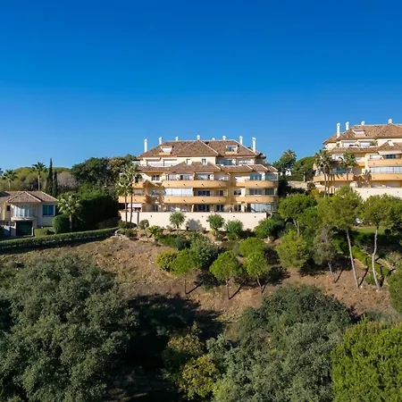Beautiful 2 Bedroms Located In Elviria Hills Apartmán *